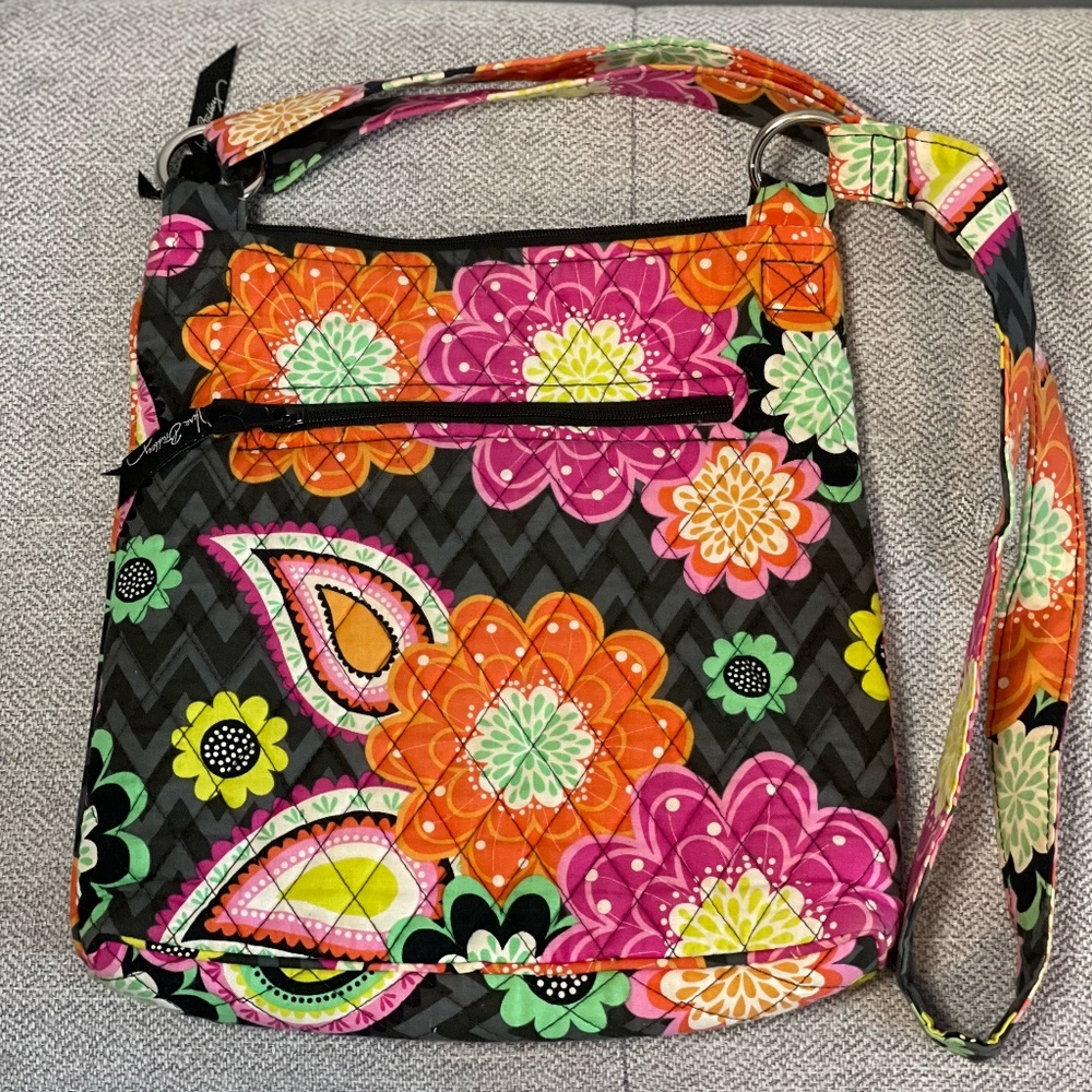 Vera Bradley Crossbody - Picture 2 of 4